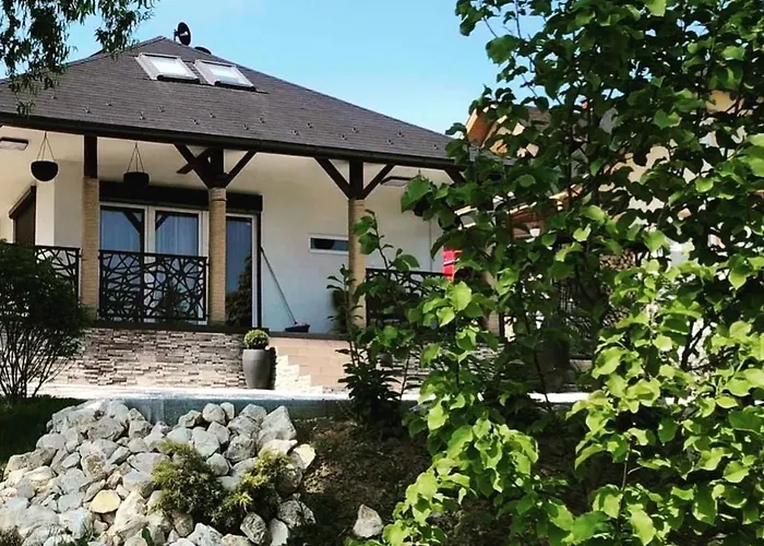 To Kincse Vendeghaz *